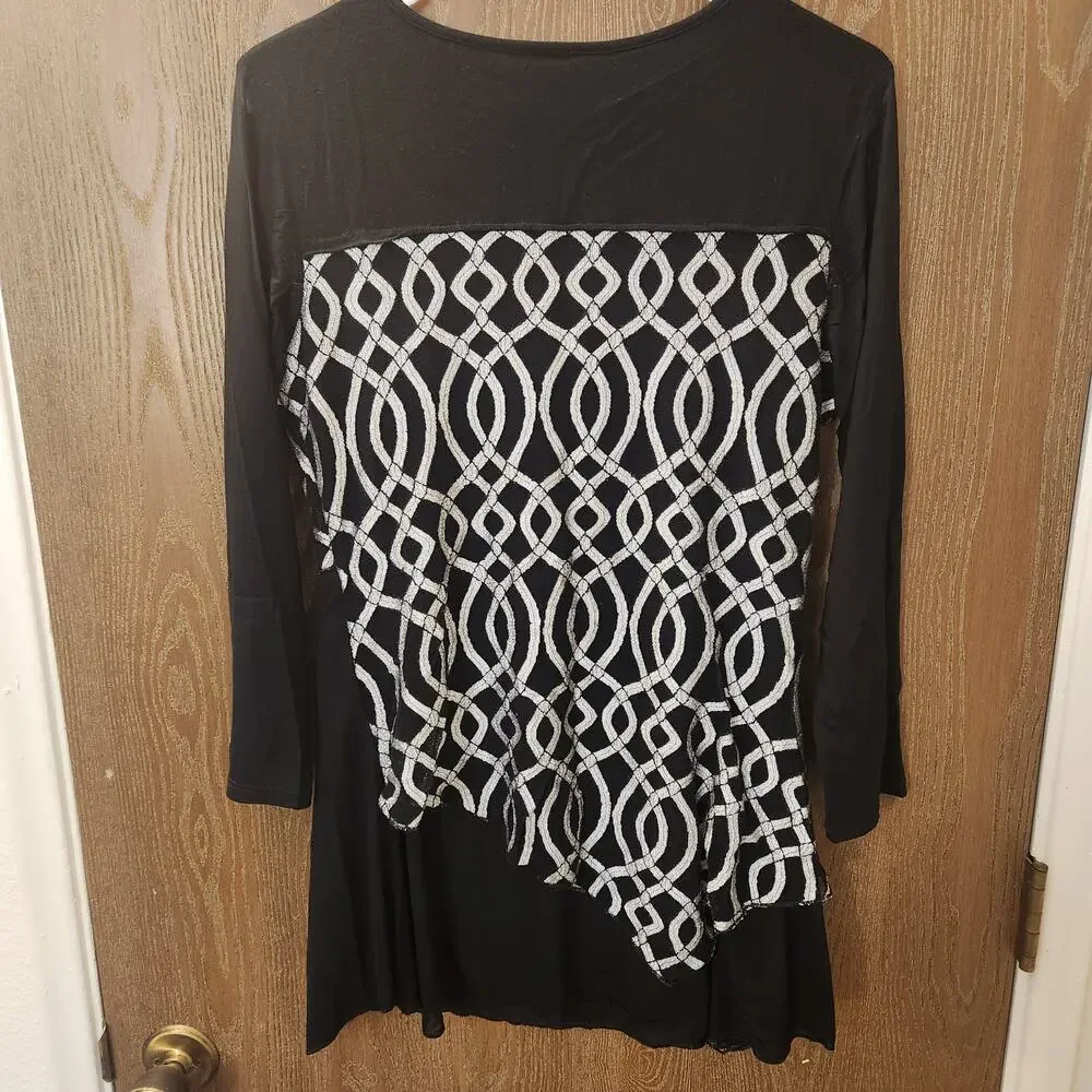From the Heart Black Silver Interlocking Geometric Patchwork Asymmetric Tunic L
